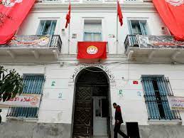 الحكومة التونسية تتوصل لاتفاق مع النقابات الرئيسية لإجراء محادثات بشأن برنامج إصلاحات صندوق النقد